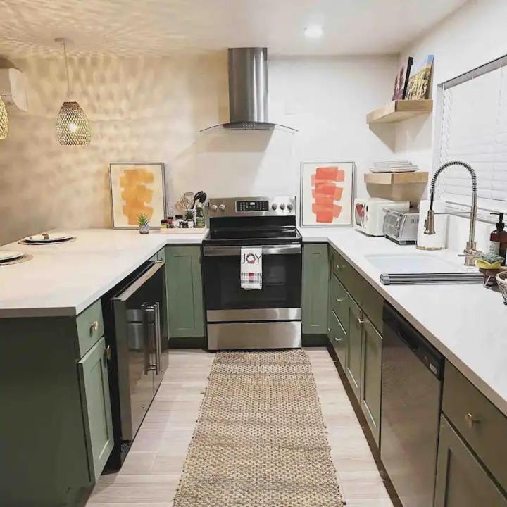 Serene Modern Home Backdoor With Great Wifi, Games, Movies, Patio Seating And Bbq Easy Access To North Joshua Tree National Park In 10 Minutes Twentynine Palms Exterior foto
